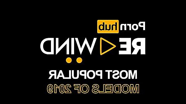 порно молоденькой девушке кончают в пизду